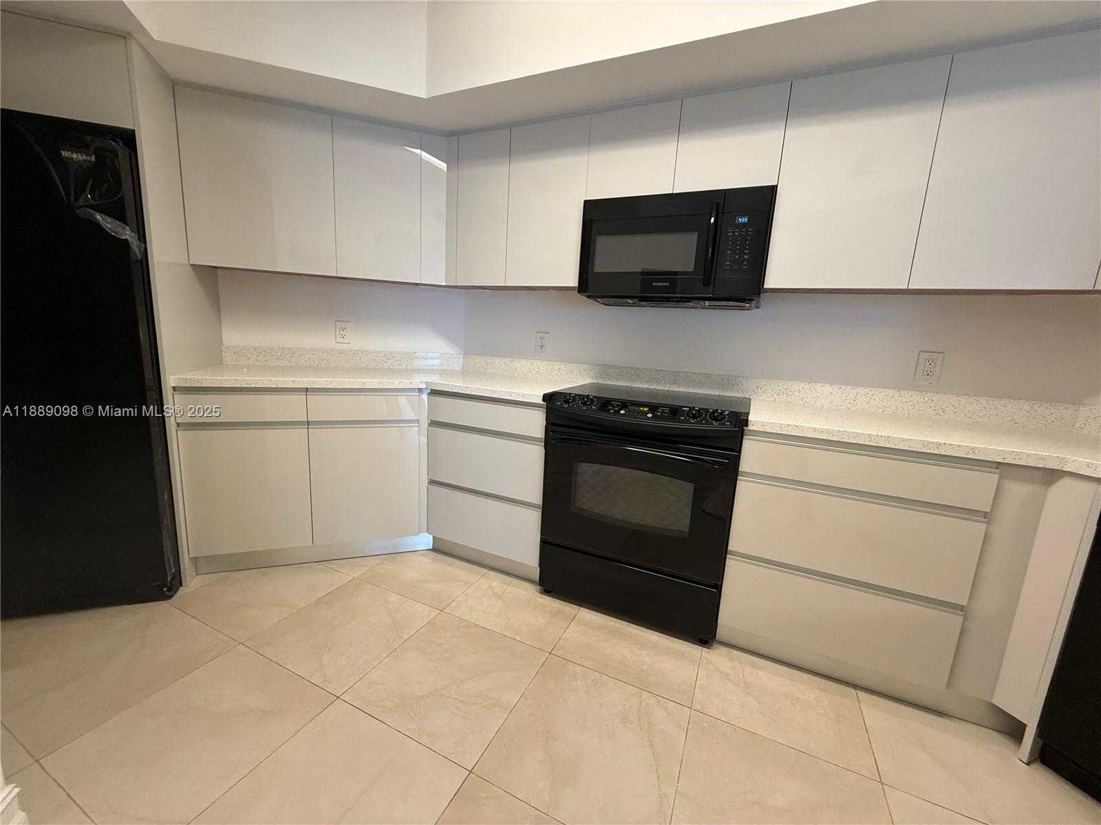 Small Image of Sunny Isles Beach Number 21