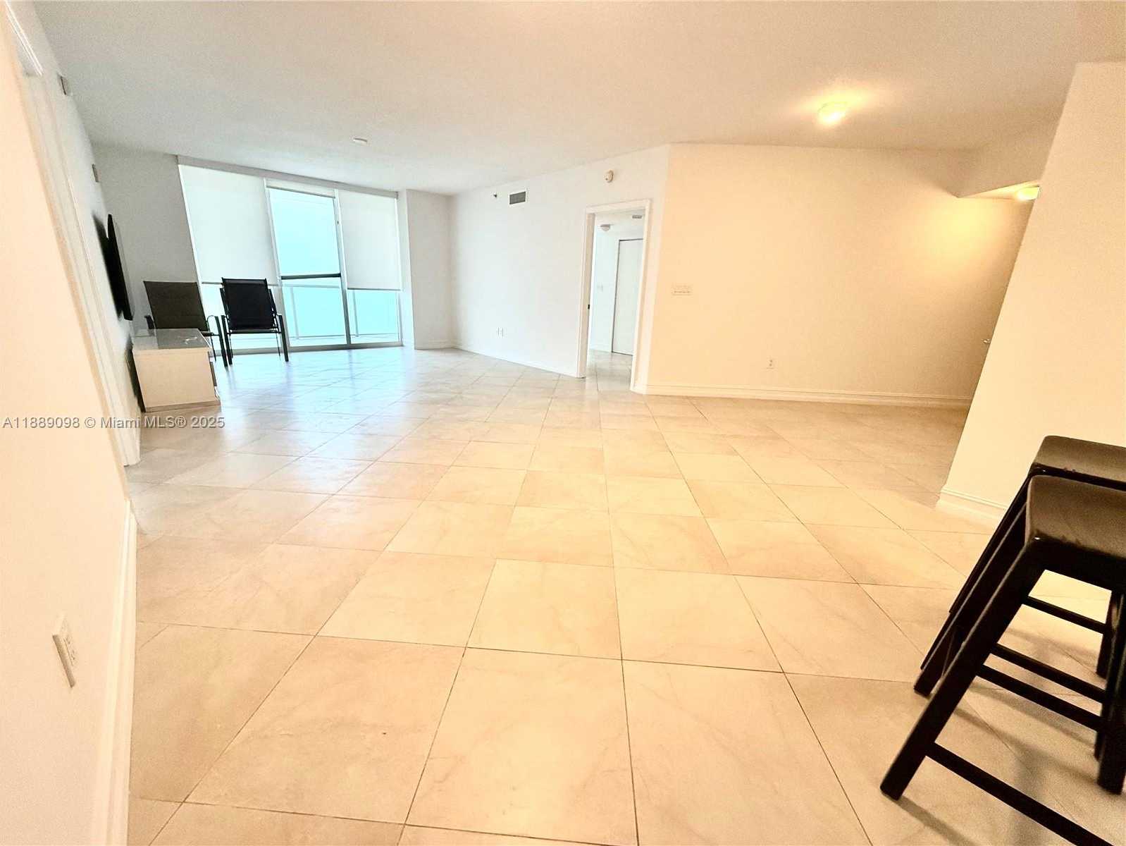 Small Image of Sunny Isles Beach Number 23