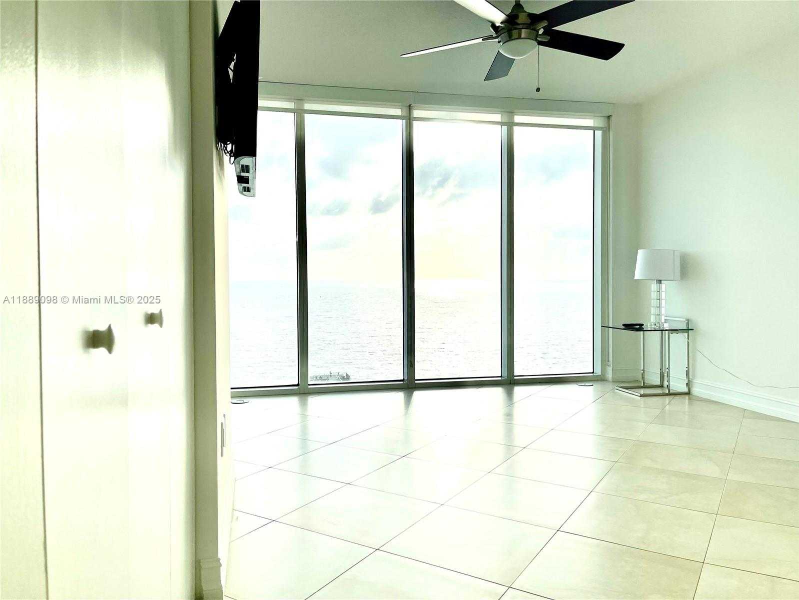 Small Image of Sunny Isles Beach Number 7