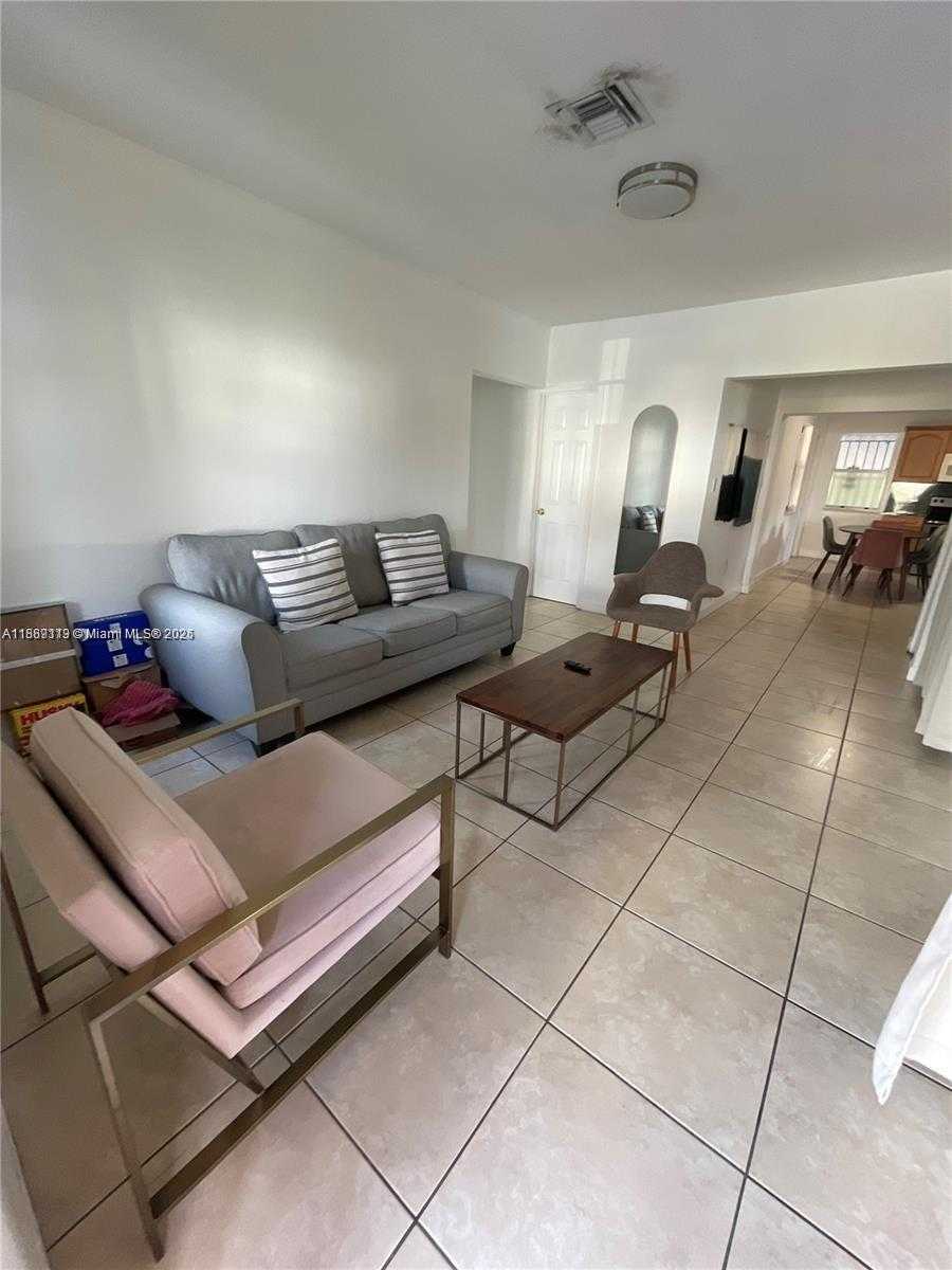 Small Image of 8 NORTH WEST 33RD AVE, Miami Number 2