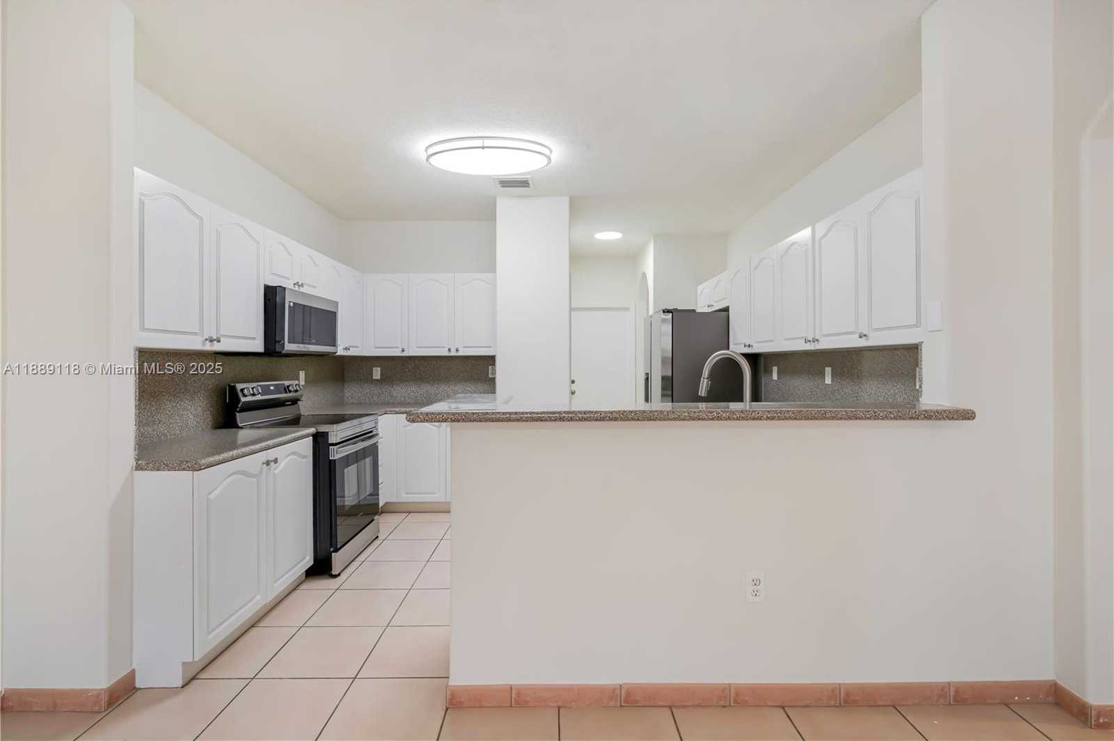 Small Image of 15470 SOUTH WEST 41ST TER, Miami Number 13
