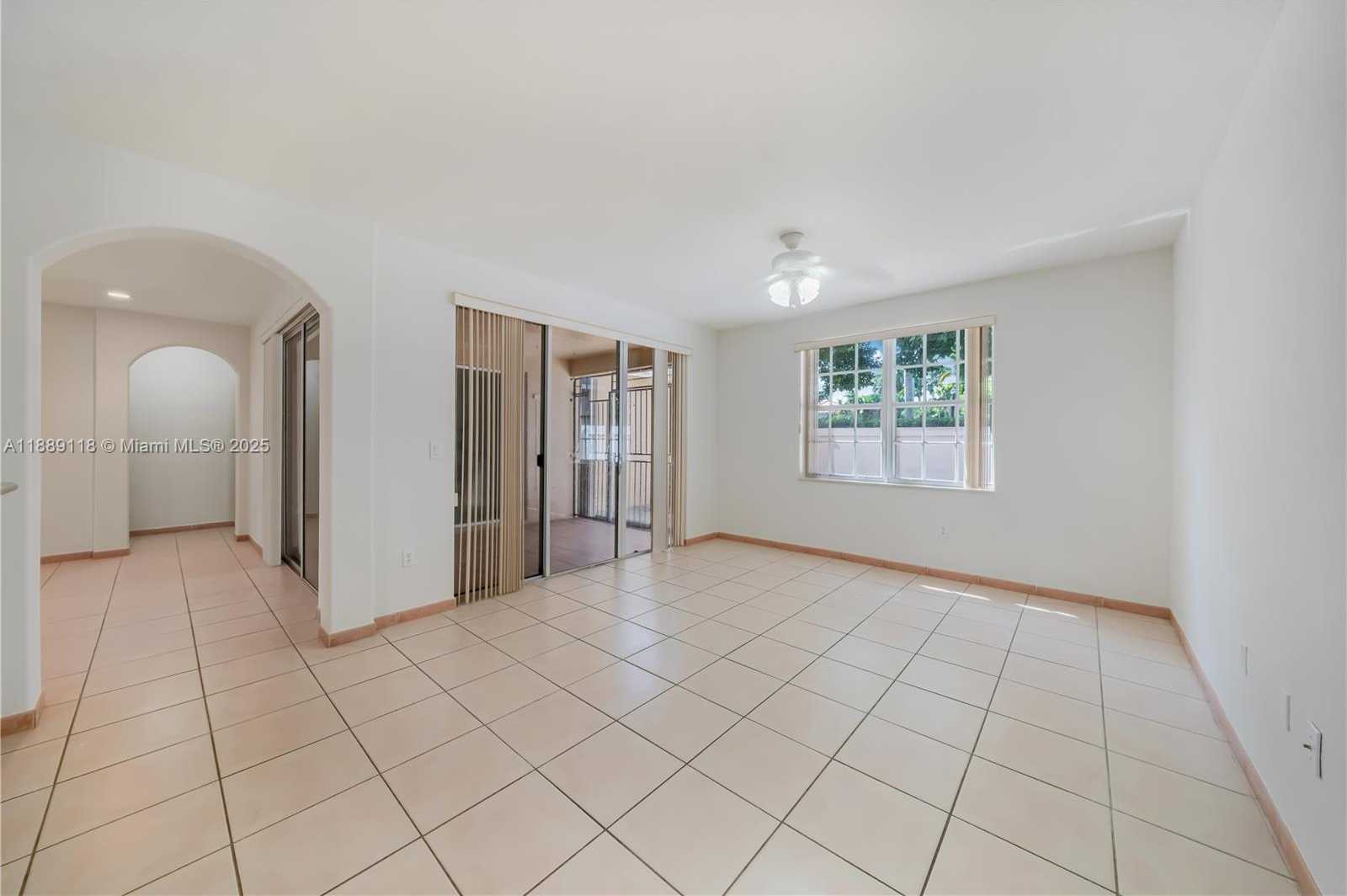 Small Image of 15470 SOUTH WEST 41ST TER, Miami Number 14