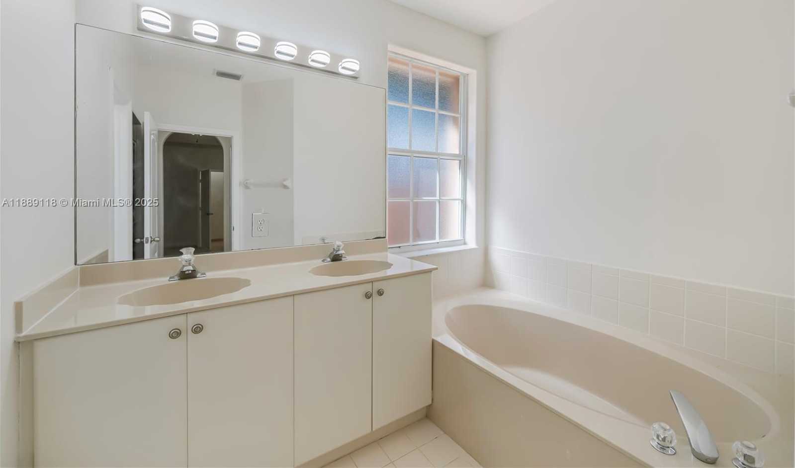 Small Image of 15470 SOUTH WEST 41ST TER, Miami Number 19