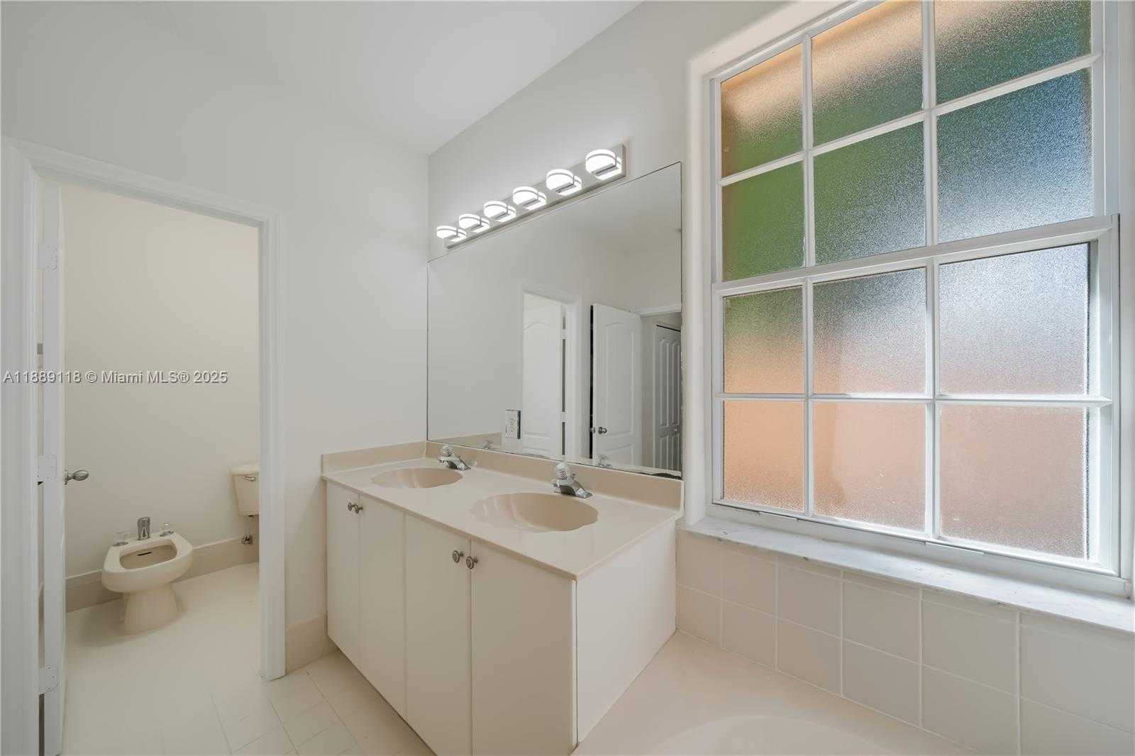 Small Image of 15470 SOUTH WEST 41ST TER, Miami Number 20