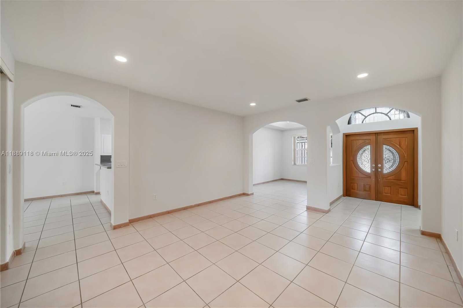 Small Image of 15470 SOUTH WEST 41ST TER, Miami Number 4