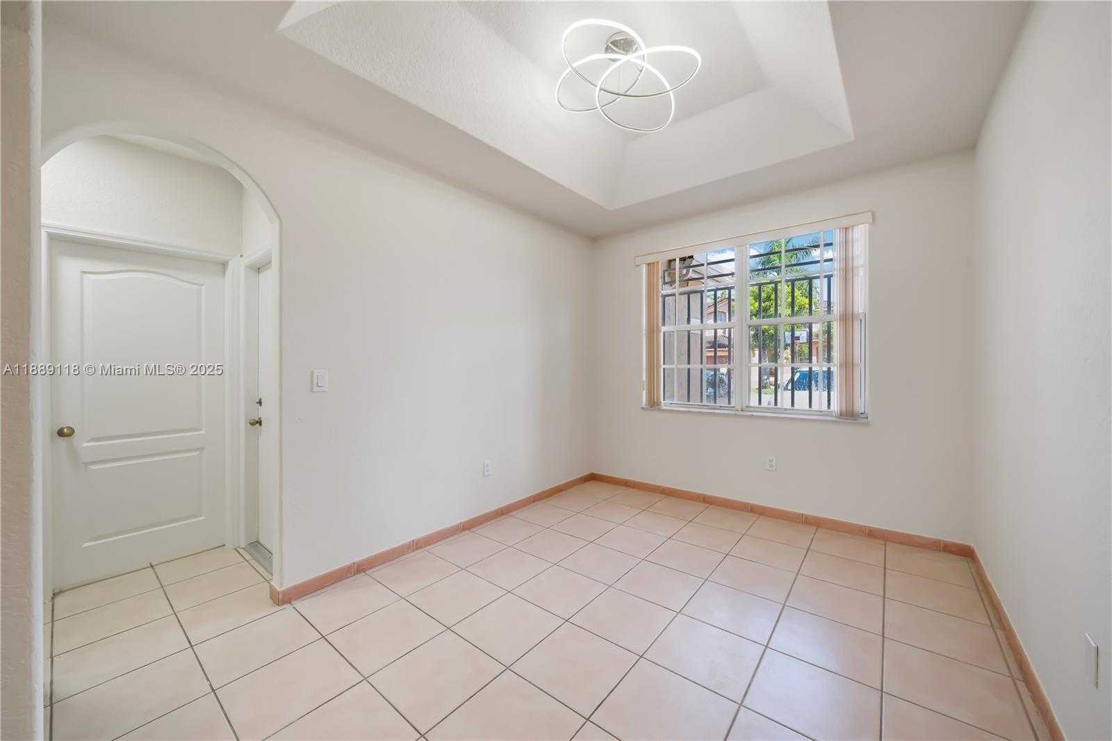 Small Image of 15470 SOUTH WEST 41ST TER, Miami Number 7
