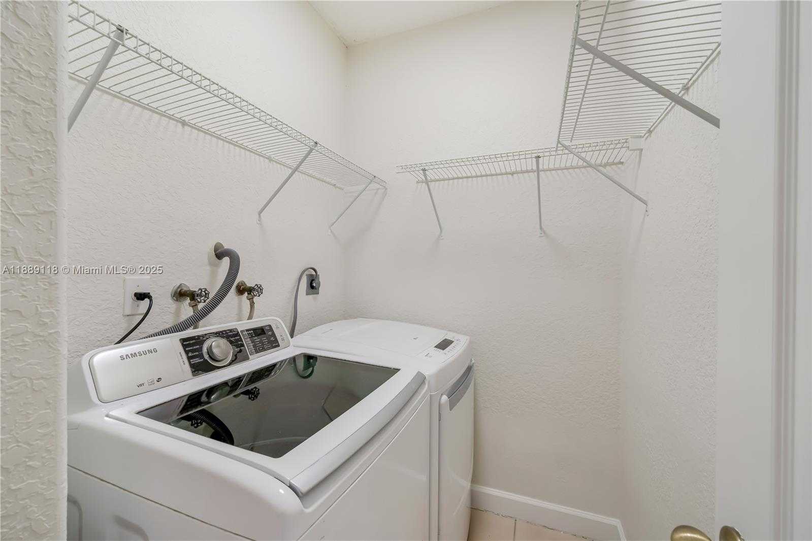 Small Image of 15470 SOUTH WEST 41ST TER, Miami Number 8