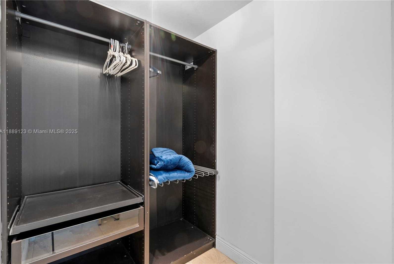 Small Image of 185 SOUTH EAST 14TH TER #2602, Miami Number 12