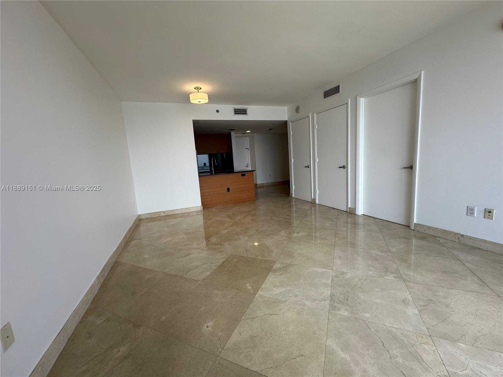 Small Image of 50 BISCAYNE BLVD #4305, Miami Number 10