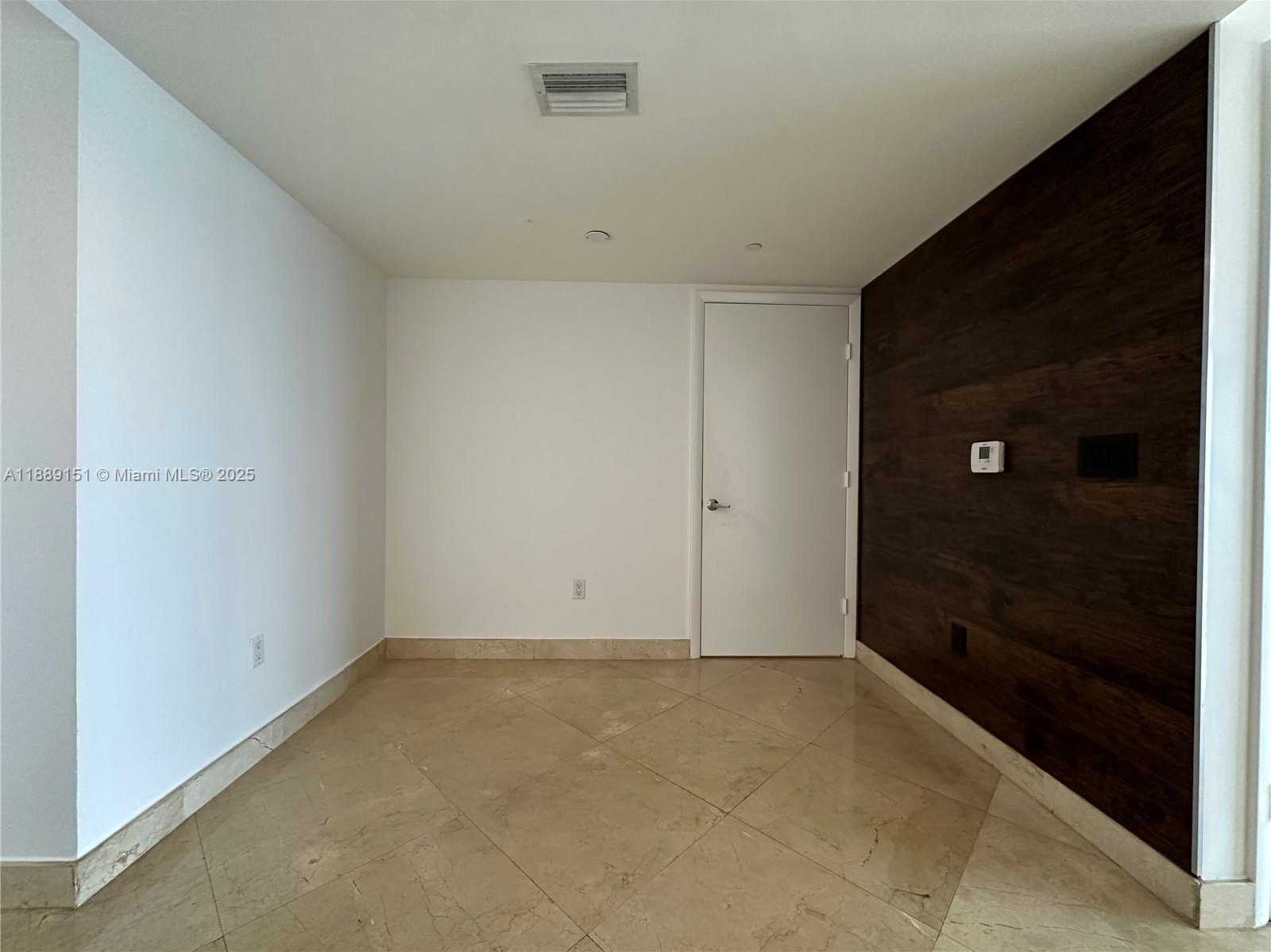 Small Image of 50 BISCAYNE BLVD #4305, Miami Number 19