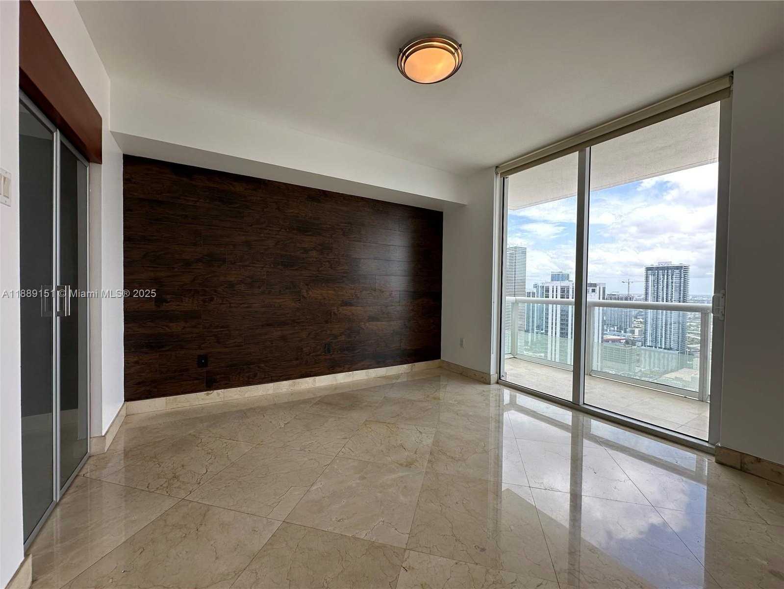 Small Image of 50 BISCAYNE BLVD #4305, Miami Number 21