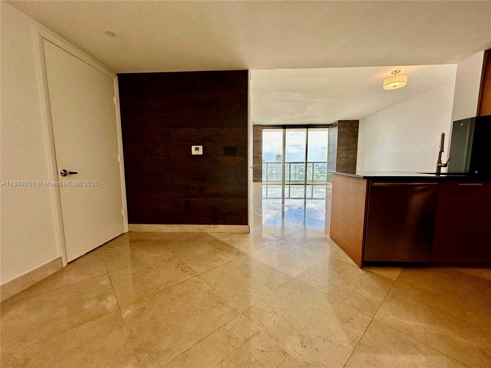 Small Image of 50 BISCAYNE BLVD #4305, Miami Number 22