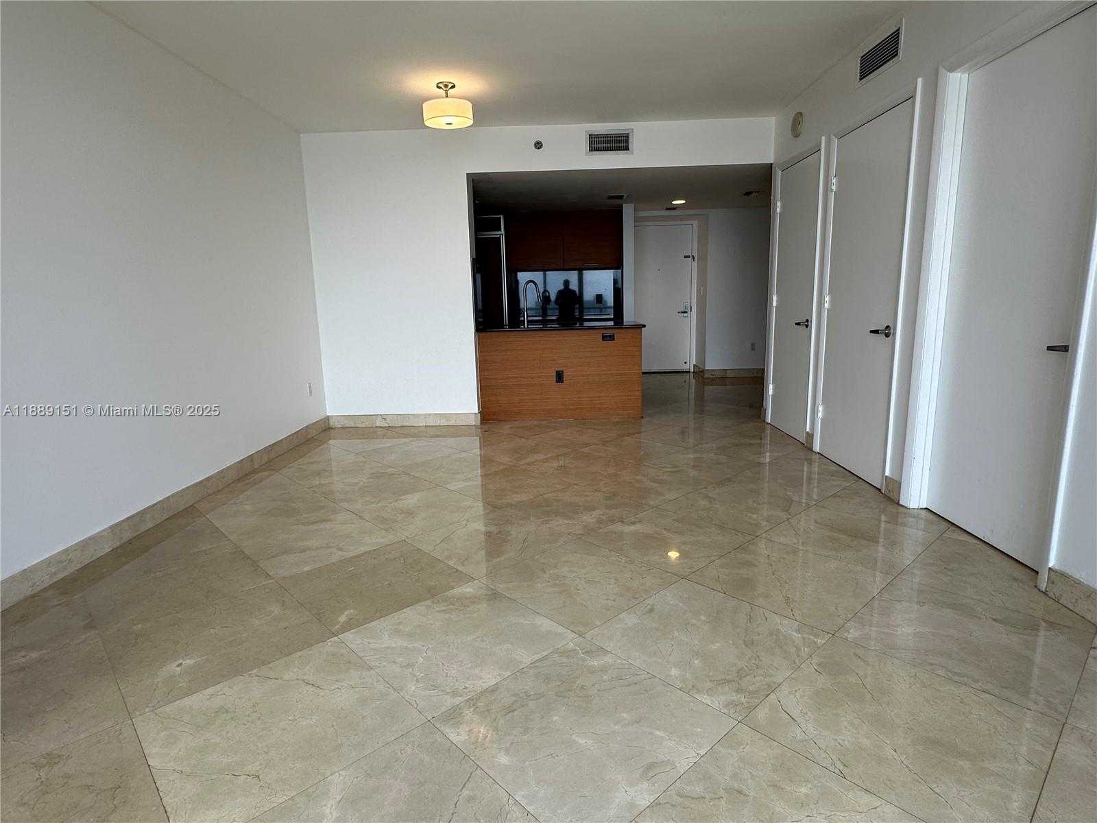 Small Image of 50 BISCAYNE BLVD #4305, Miami Number 5