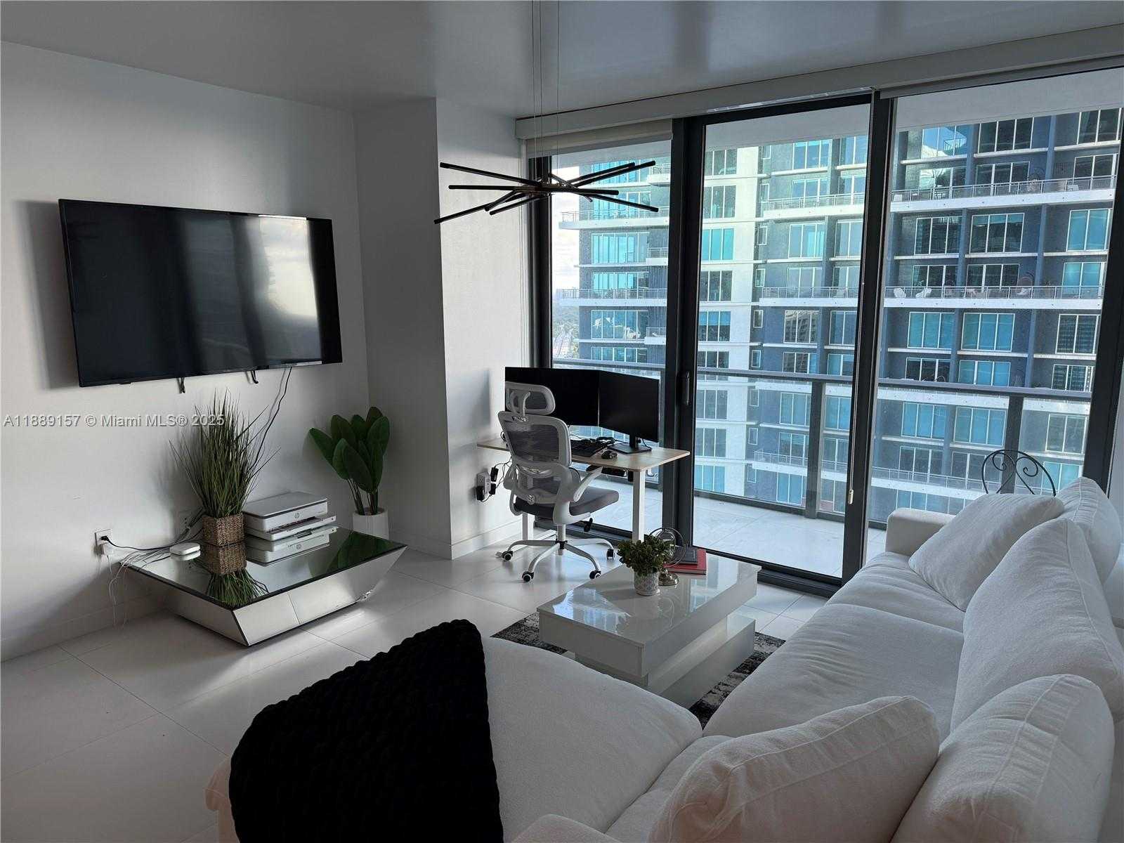 Small Image of 1300 SOUTH MIAMI AVE #3107, Miami Number 5