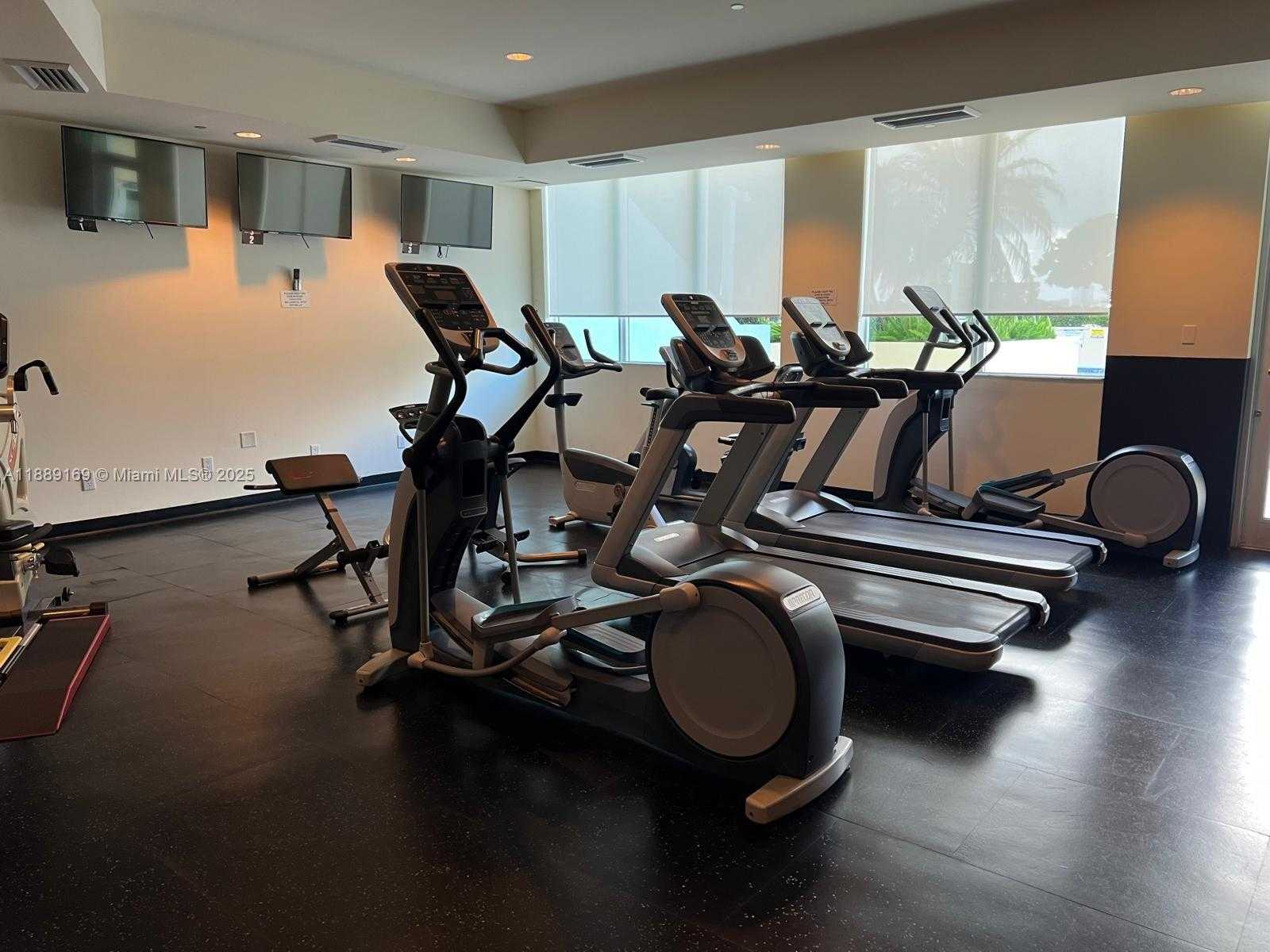 Small Image of 2475 BRICKELL AVE #1509, Miami Number 22