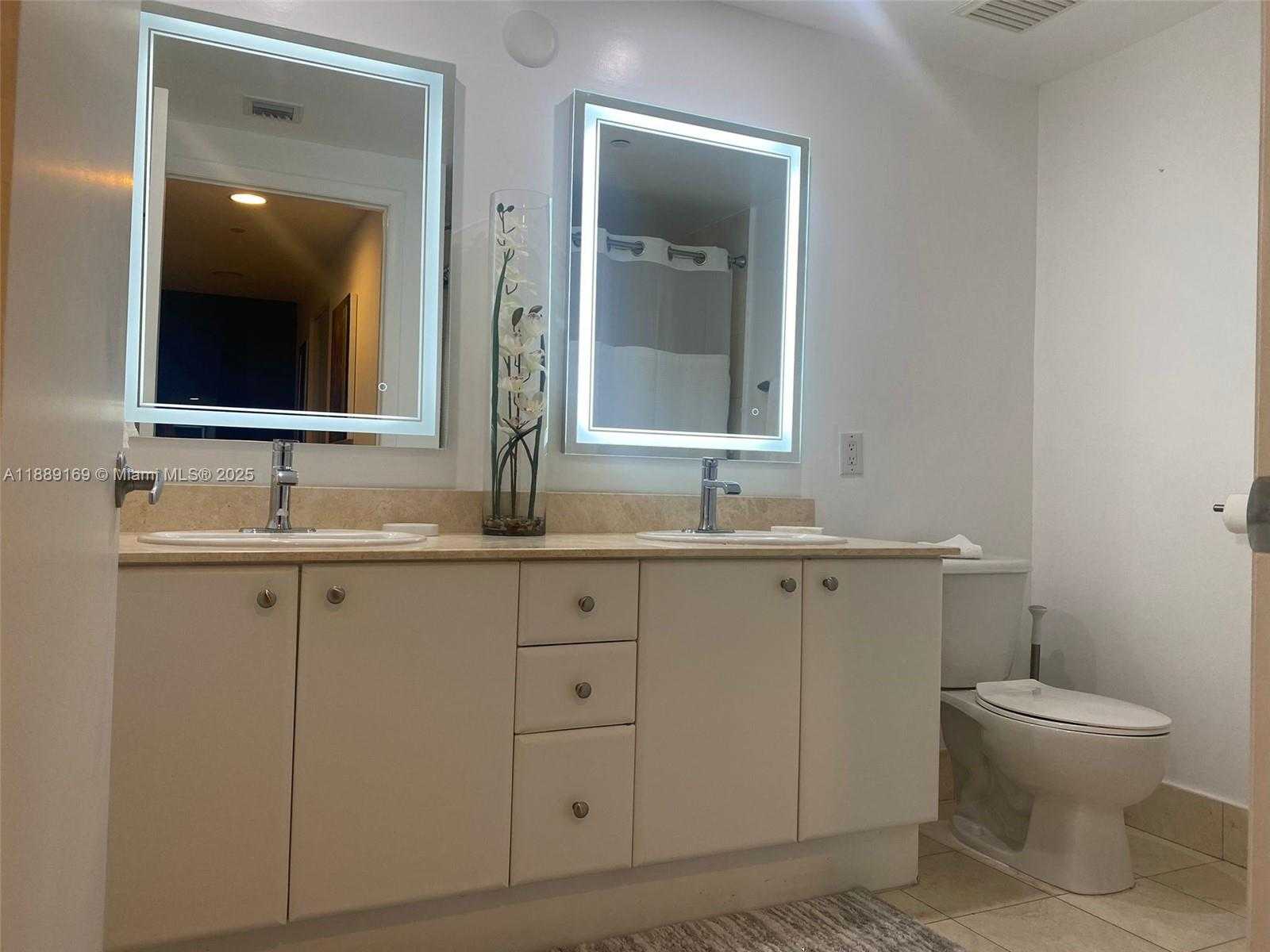 Small Image of 2475 BRICKELL AVE #1509, Miami Number 4
