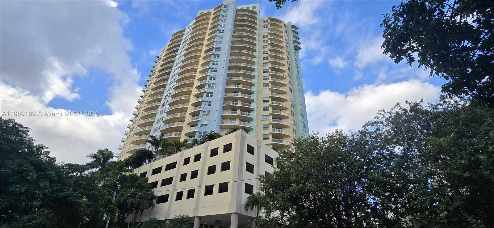 Small Image of 2475 BRICKELL AVE #1509, Miami Number 8