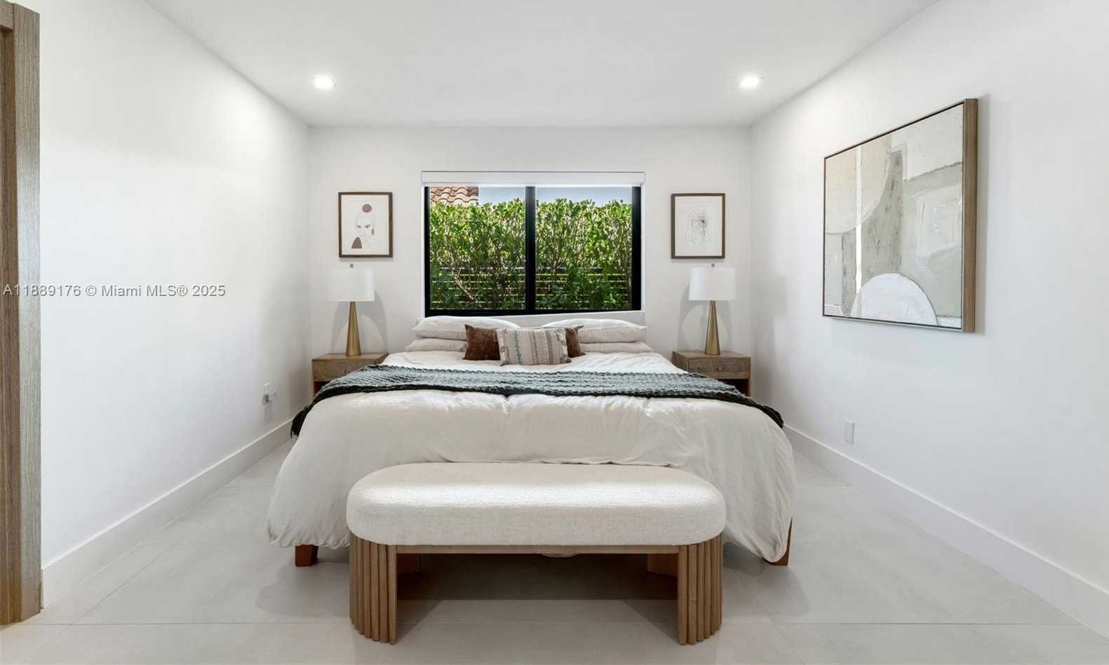 Small Image of 420 SOUTH WEST 19TH RD, Miami Number 12