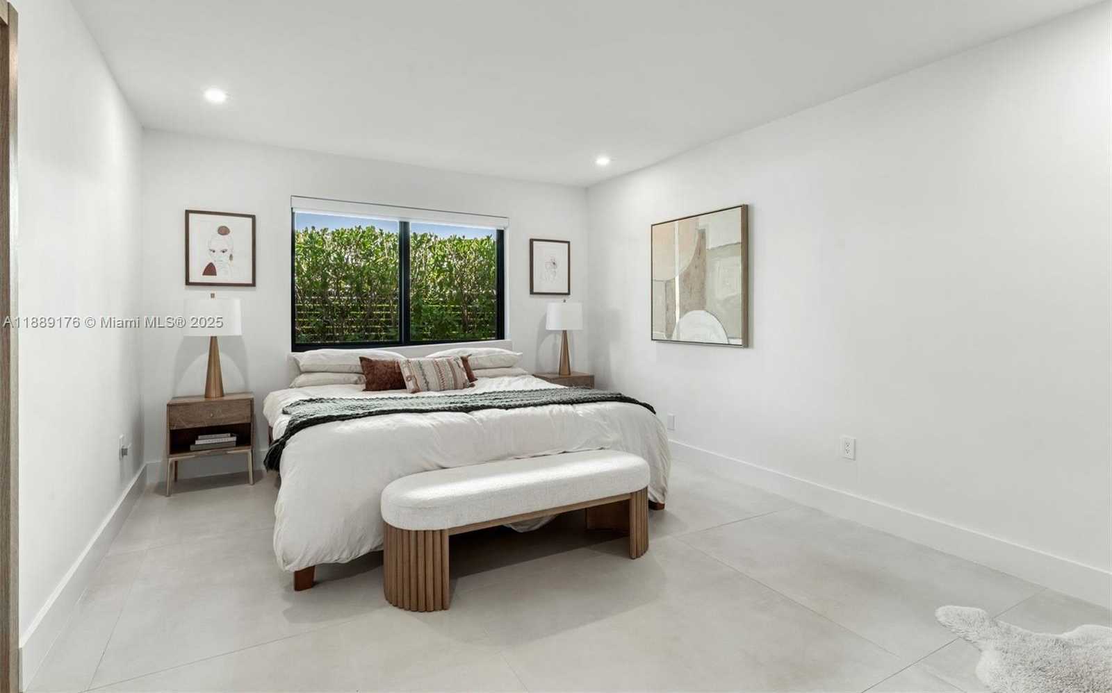 Small Image of 420 SOUTH WEST 19TH RD, Miami Number 13