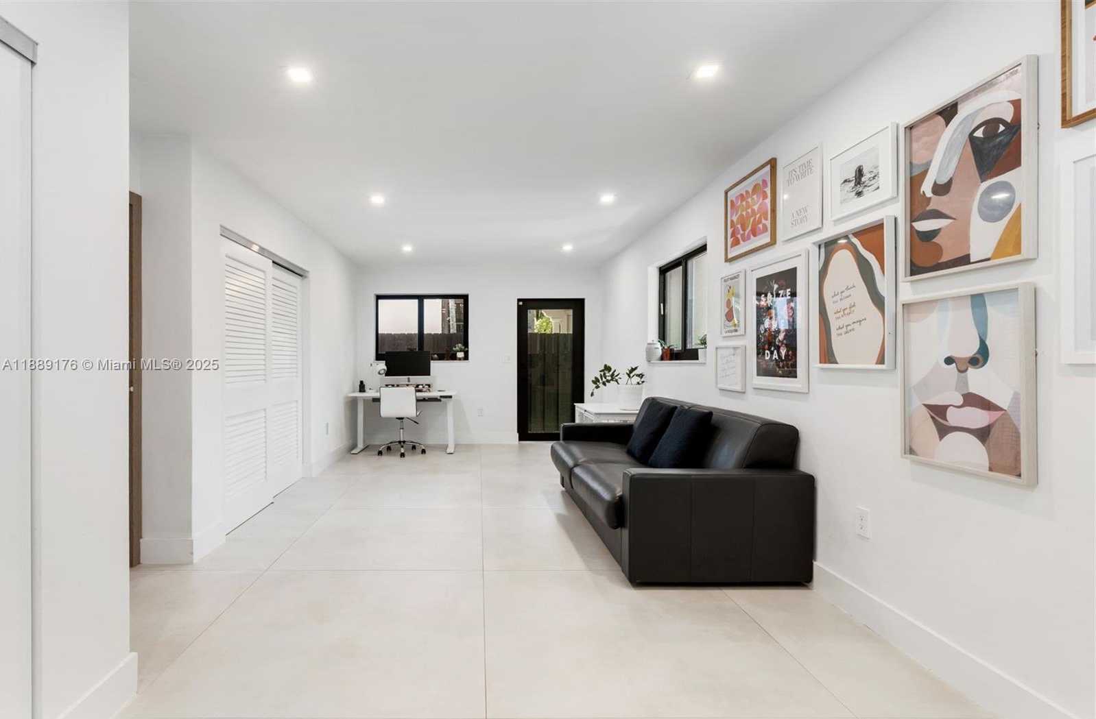 Small Image of 420 SOUTH WEST 19TH RD, Miami Number 20