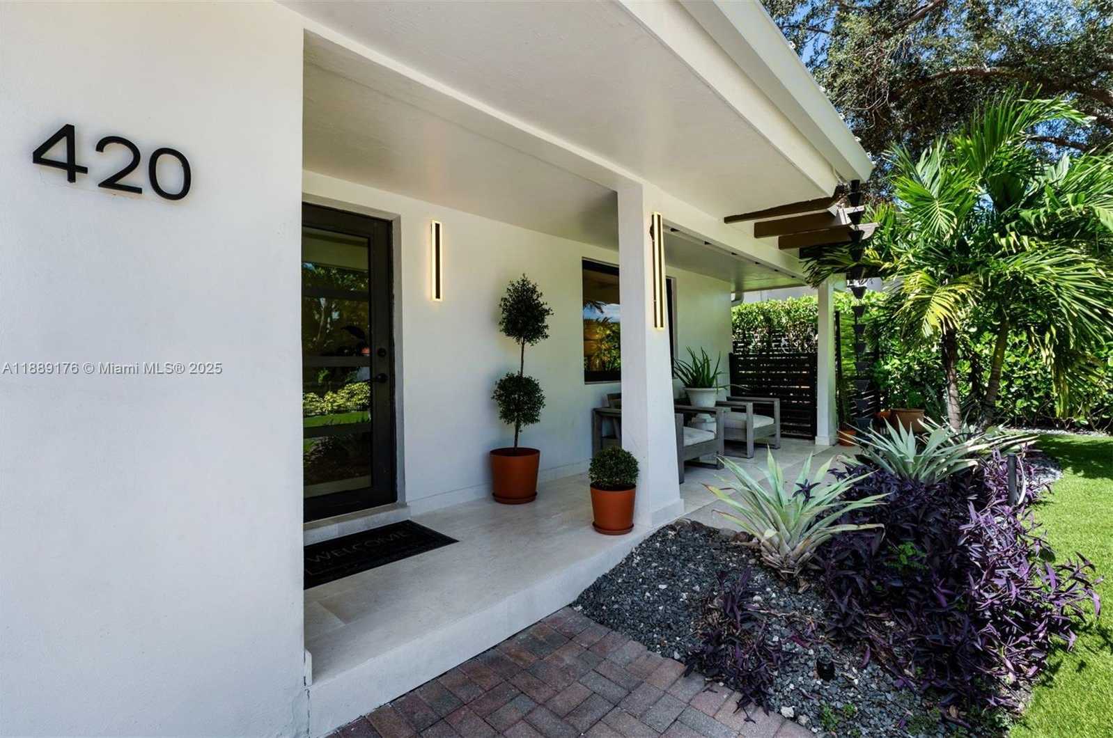 Small Image of 420 SOUTH WEST 19TH RD, Miami Number 27
