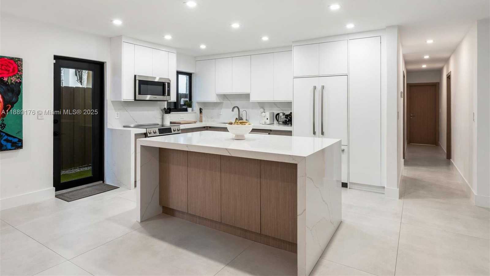 Small Image of 420 SOUTH WEST 19TH RD, Miami Number 5