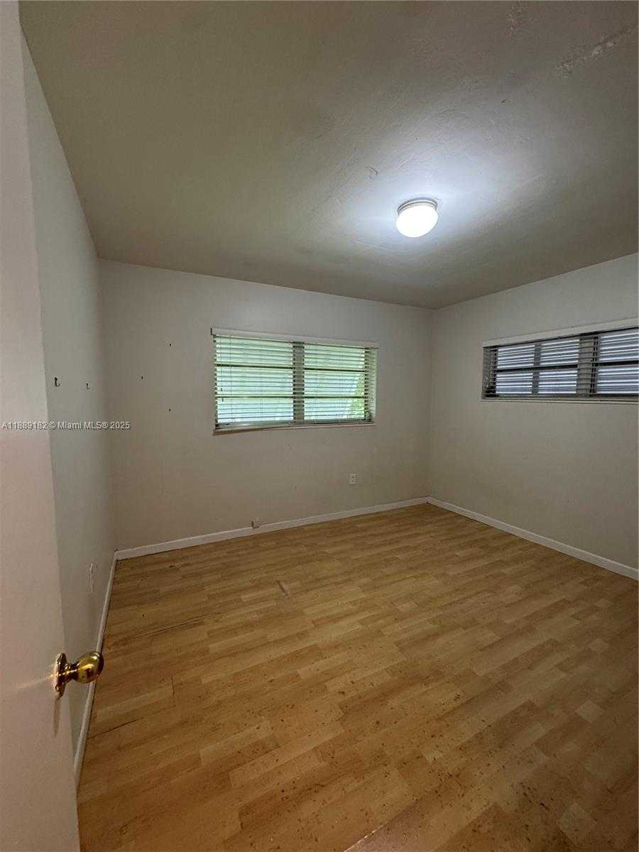 Small Image of 11780 SOUTH WEST 81ST RD #11780, Pinecrest Number 16