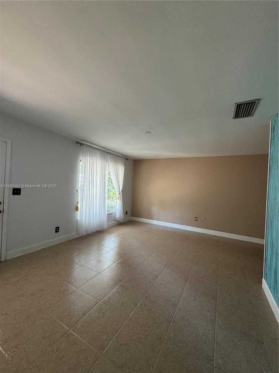 Small Image of 11780 SOUTH WEST 81ST RD #11780, Pinecrest Number 20