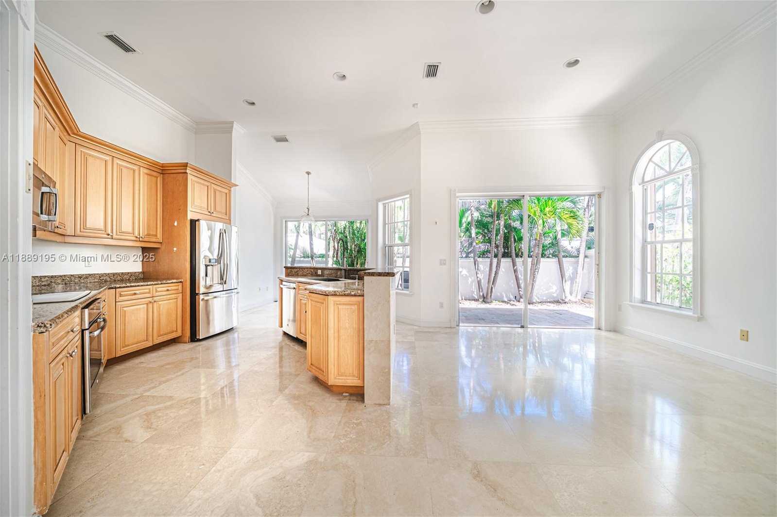 Small Image of 3975 194TH TRL #3975, Sunny Isles Beach Number 13