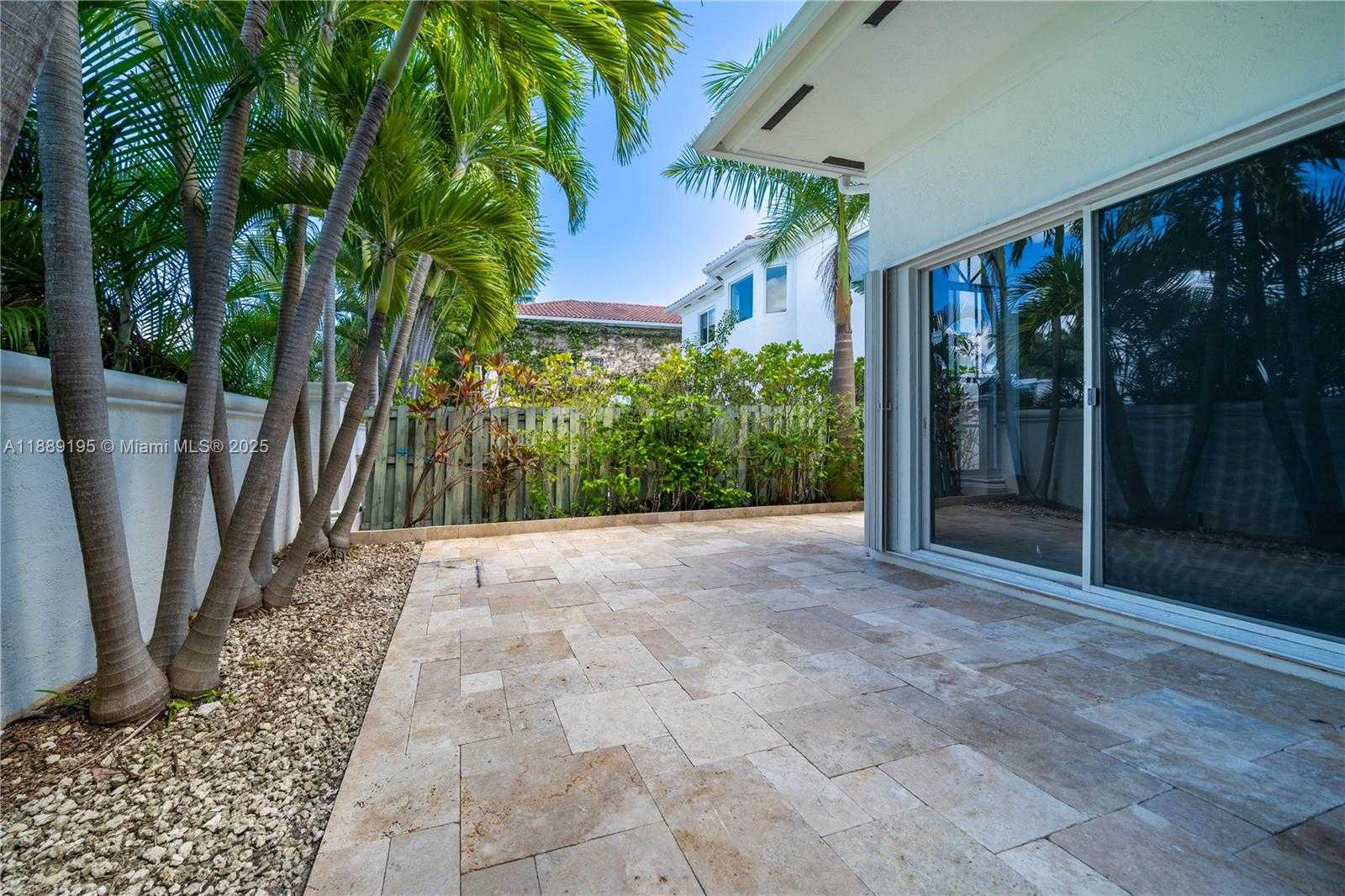 Small Image of 3975 194TH TRL #3975, Sunny Isles Beach Number 27