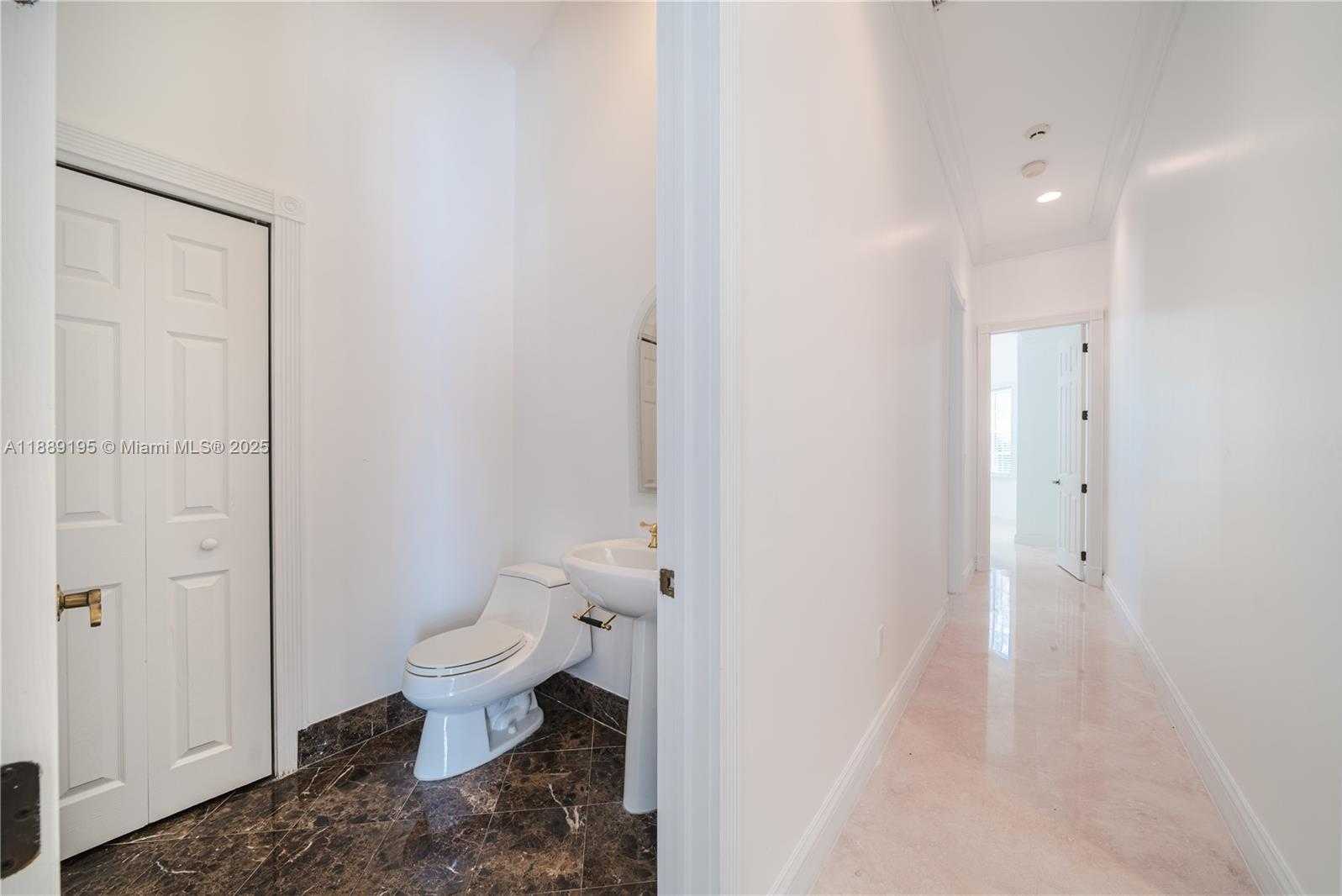 Small Image of 3975 194TH TRL #3975, Sunny Isles Beach Number 29