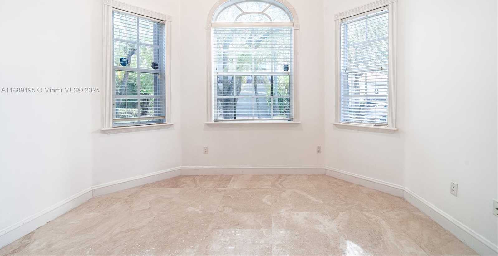Small Image of 3975 194TH TRL #3975, Sunny Isles Beach Number 32