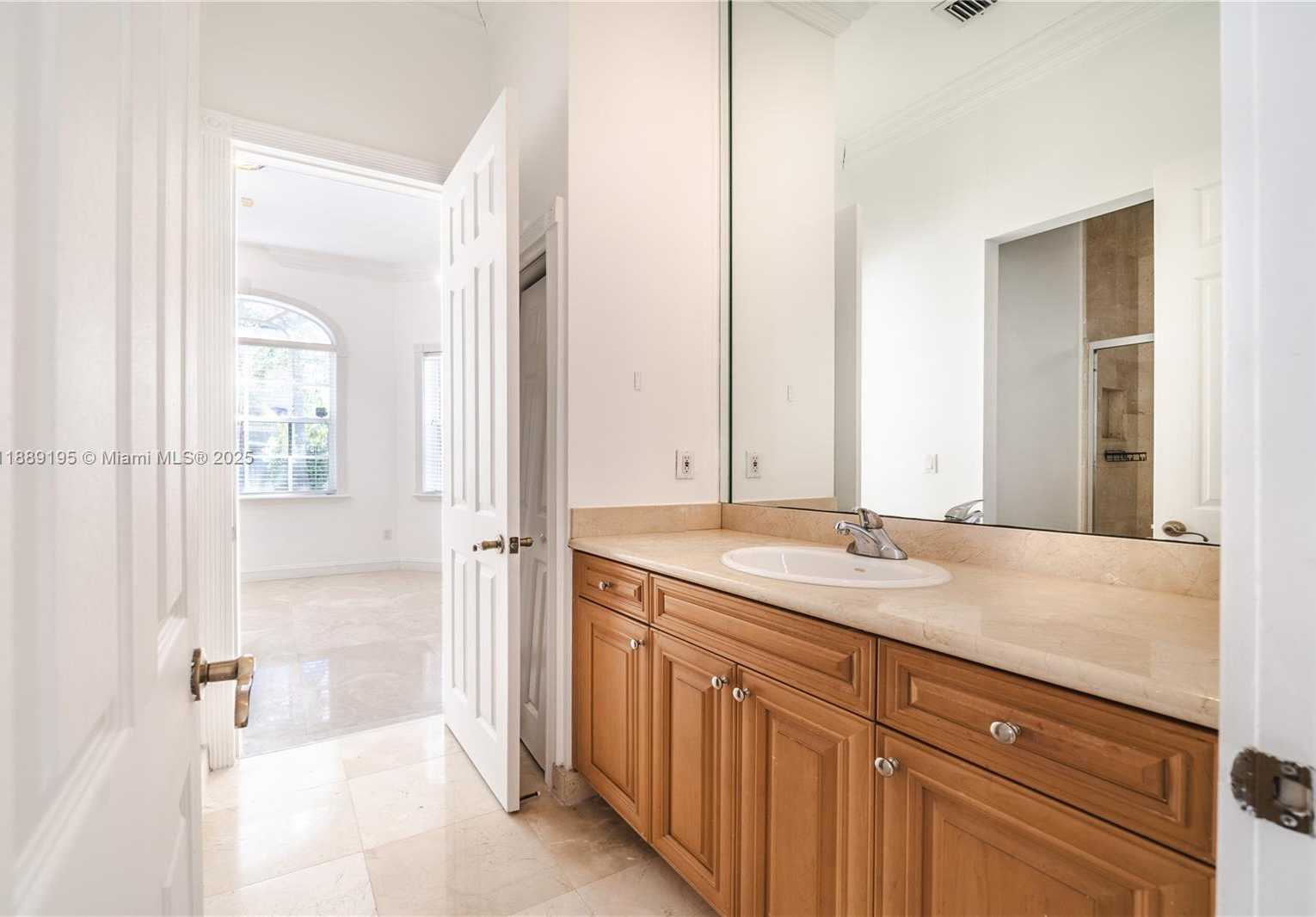Small Image of 3975 194TH TRL #3975, Sunny Isles Beach Number 37