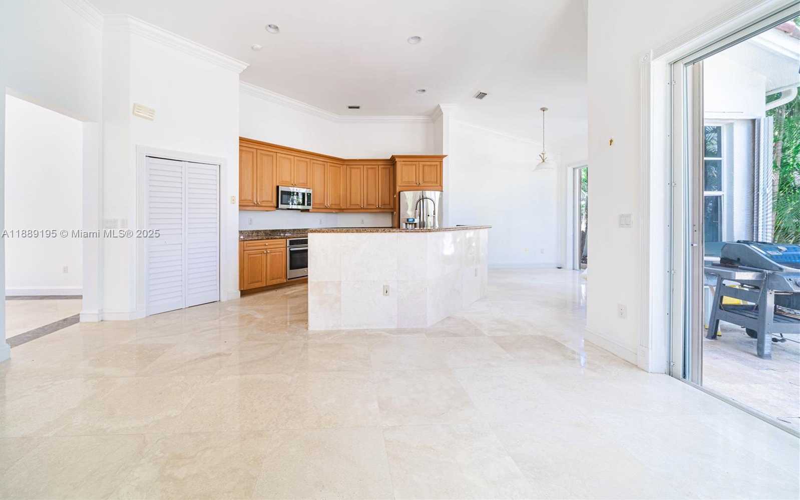 Small Image of 3975 194TH TRL #3975, Sunny Isles Beach Number 41