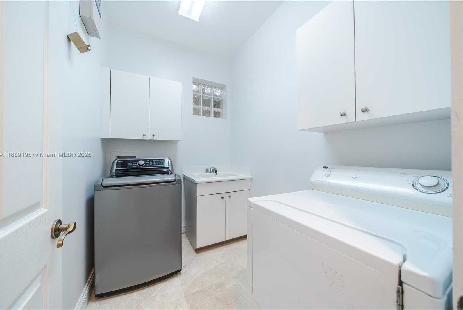 Small Image of 3975 194TH TRL #3975, Sunny Isles Beach Number 46