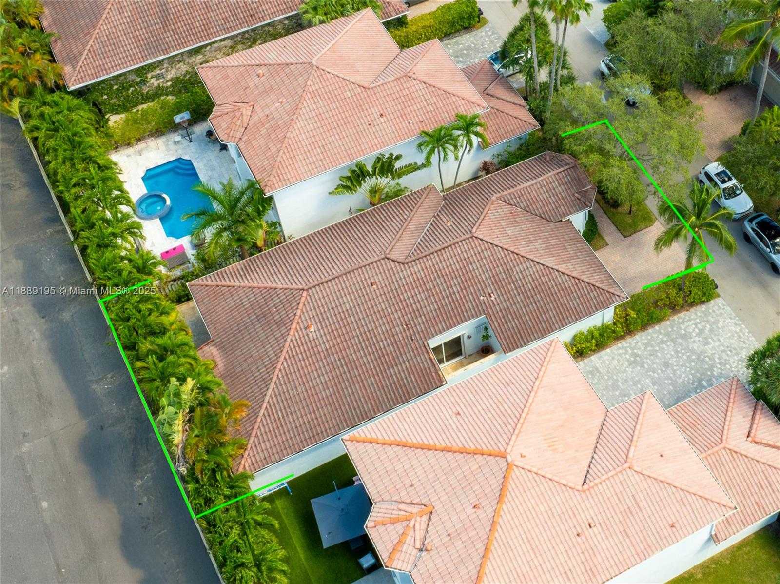 Small Image of 3975 194TH TRL #3975, Sunny Isles Beach Number 60
