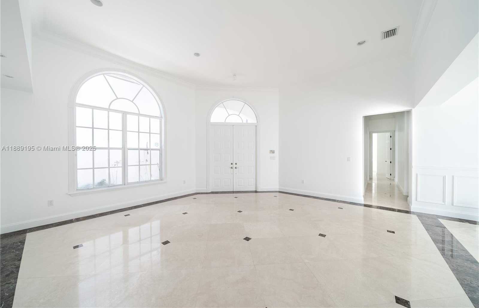 Small Image of 3975 194TH TRL #3975, Sunny Isles Beach Number 7