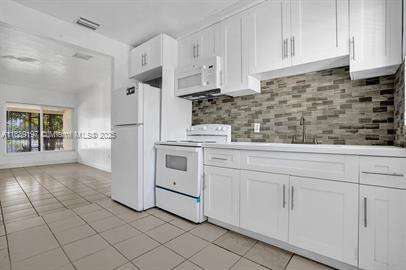 Small Image of 10428 NORTH WEST 5TH AVE, Miami Number 12