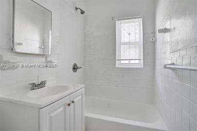 Small Image of 10428 NORTH WEST 5TH AVE, Miami Number 19