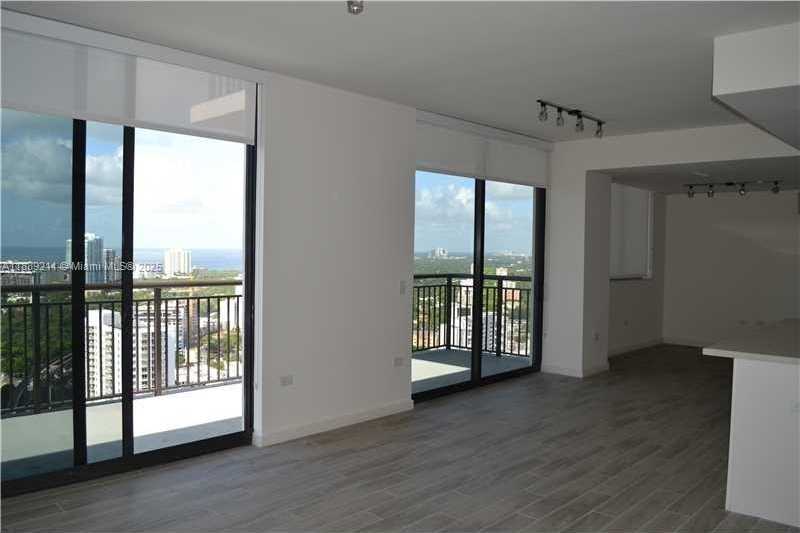 Small Image of 999 SOUTH WEST 1ST AVE #2103, Miami Number 5