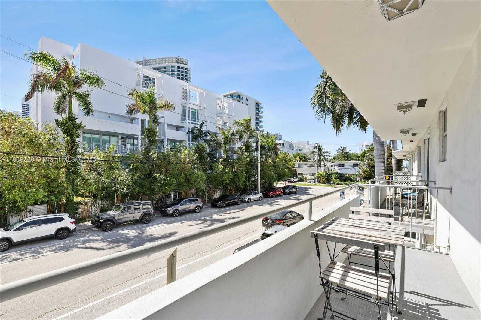 Small Image of 1601 BAY RD #8, Miami Beach Number 27