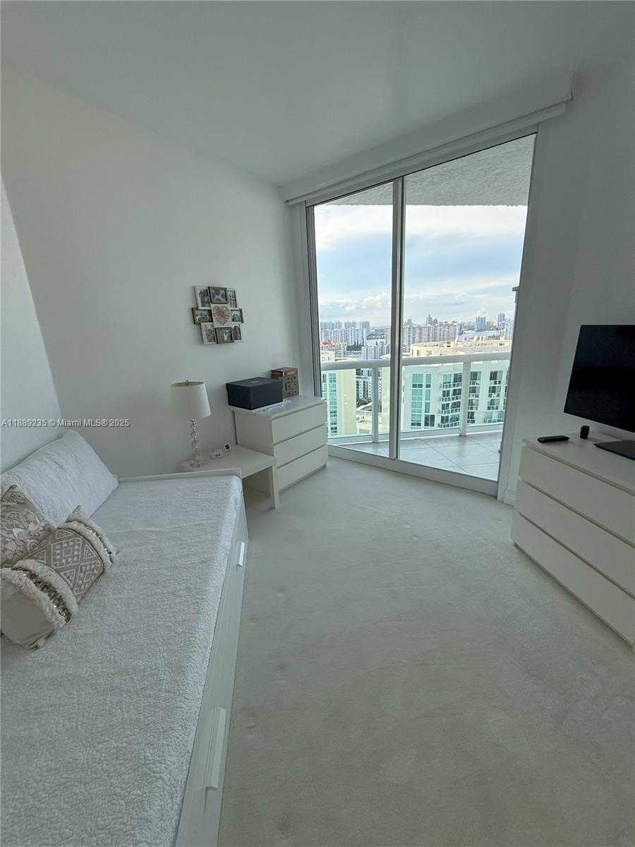 Small Image of 16400 COLLINS AVE #2641, Sunny Isles Beach Number 22