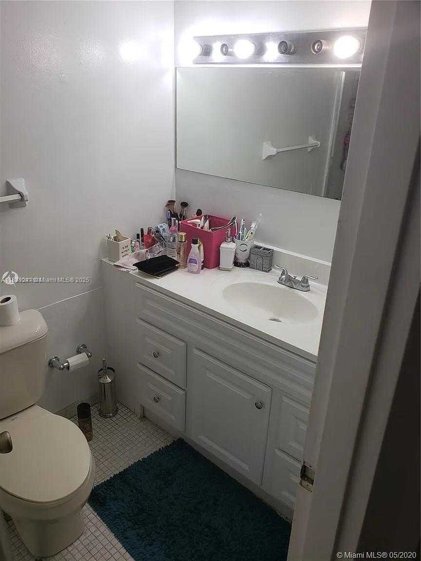 Small Image of 1000 WEST AVE #203, Miami Beach Number 43