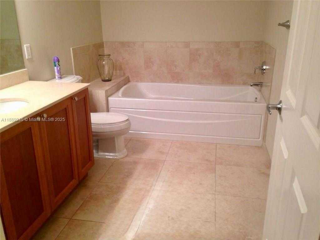 Small Image of 55 MERRICK WAY #530, Coral Gables Number 4