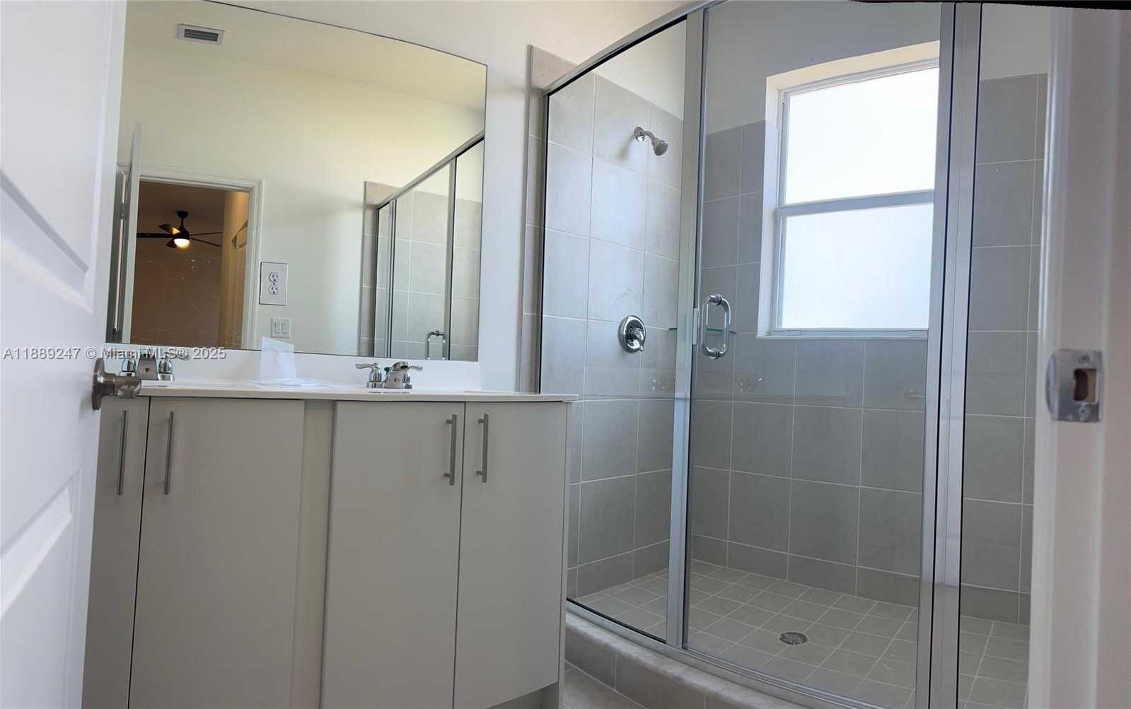 Small Image of 2651 SOUTH EAST 24TH DR, Homestead Number 18