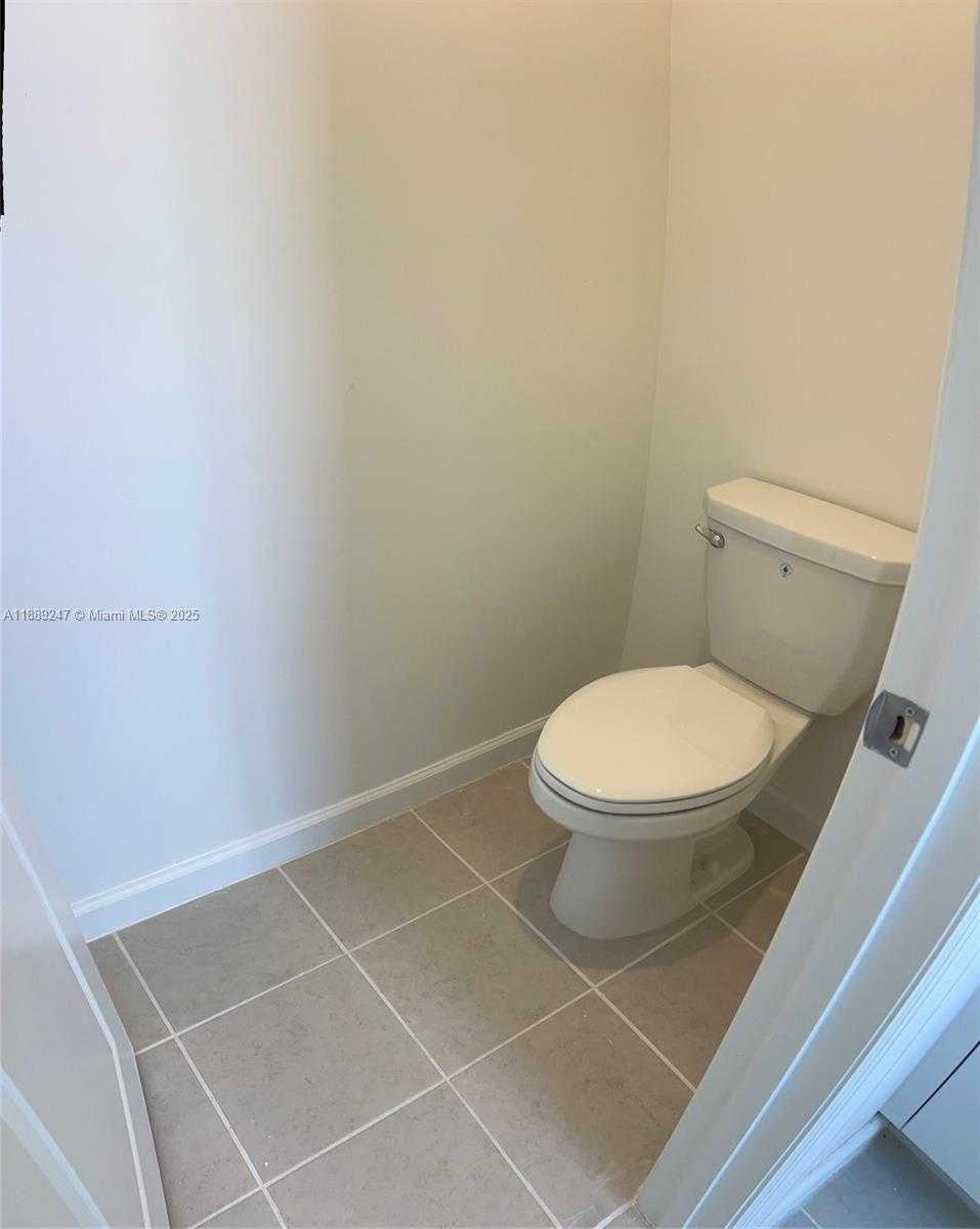Small Image of 2651 SOUTH EAST 24TH DR, Homestead Number 21