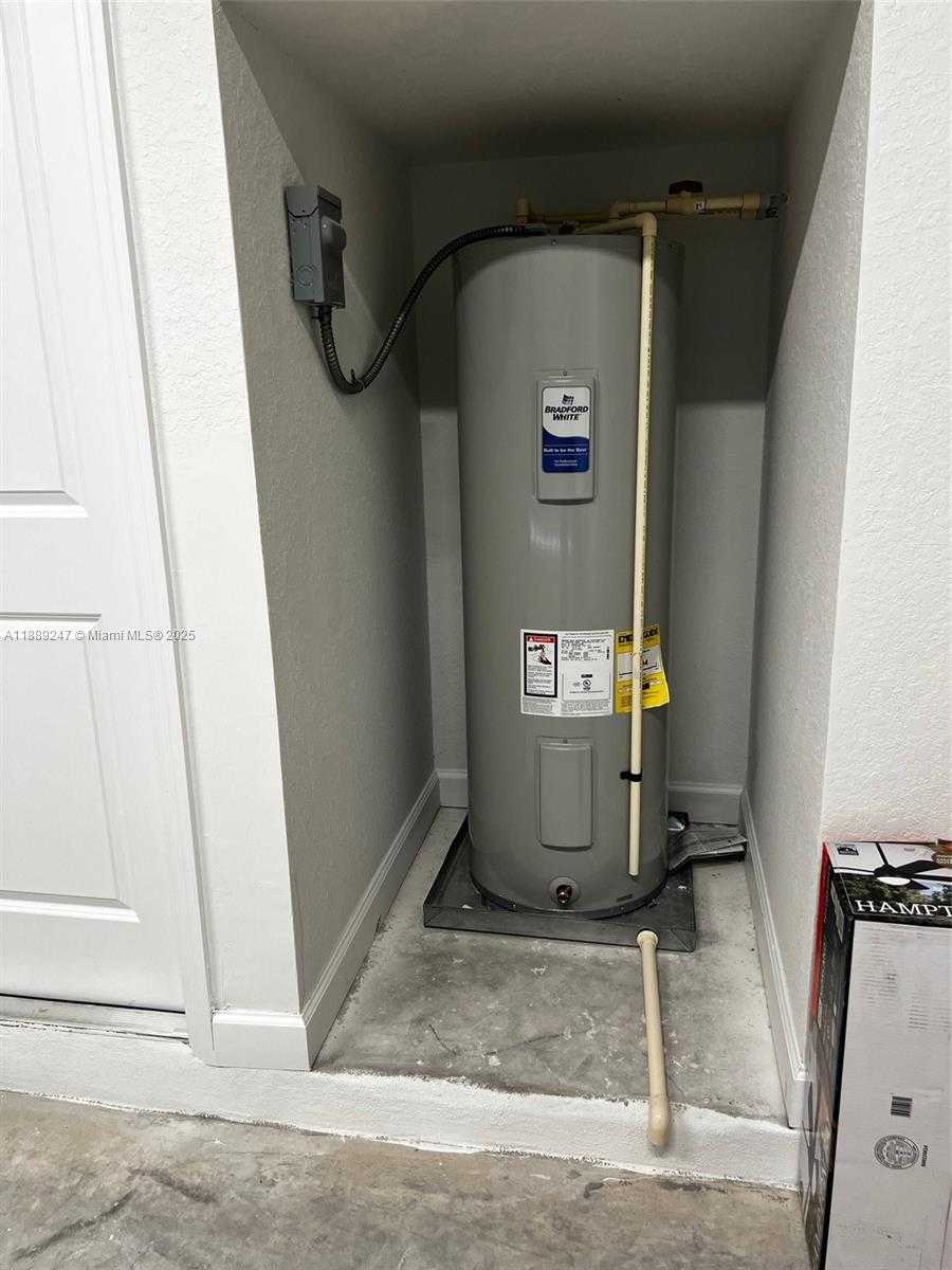 Small Image of 2651 SOUTH EAST 24TH DR, Homestead Number 32