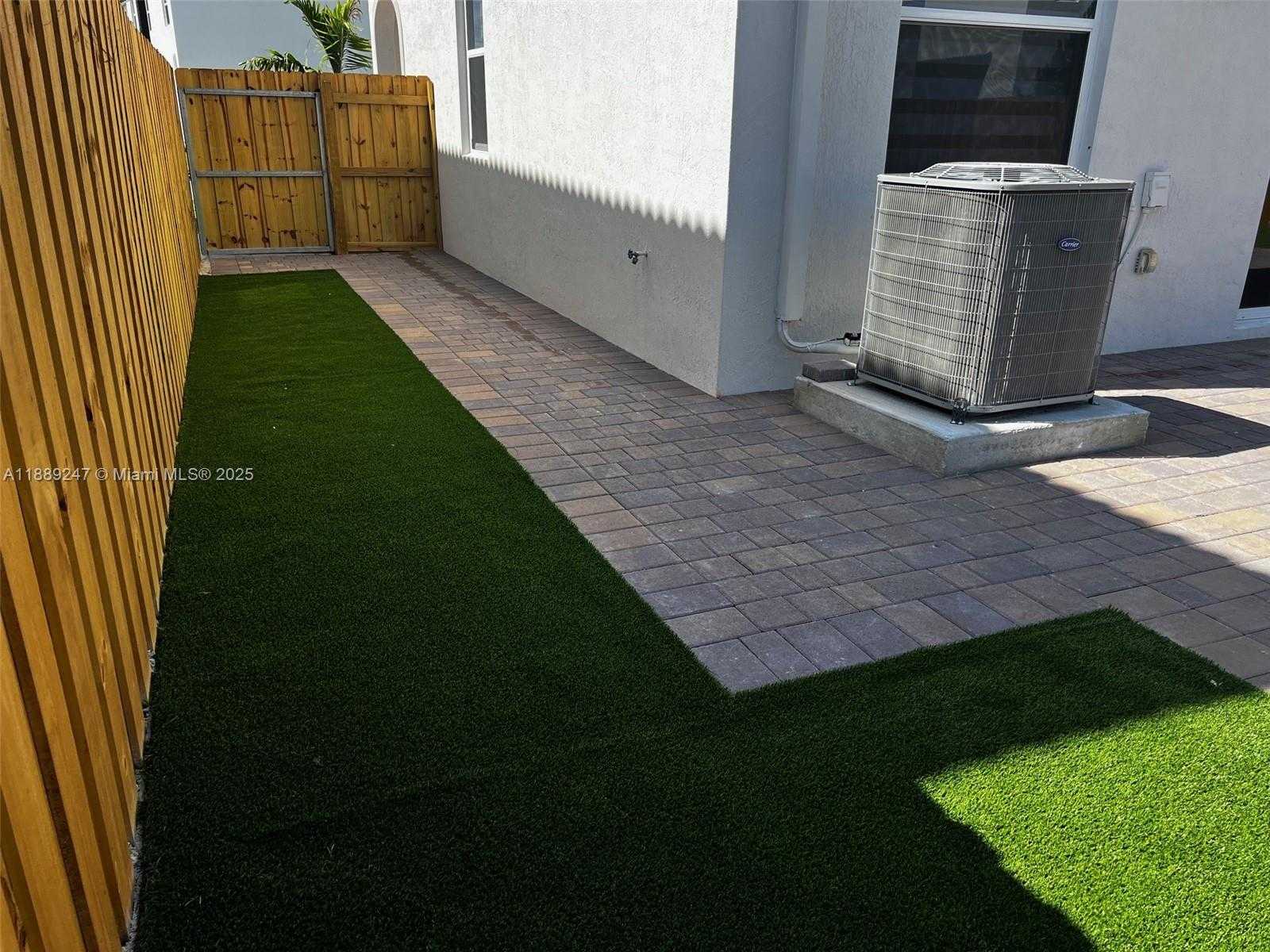 Small Image of 2651 SOUTH EAST 24TH DR, Homestead Number 40