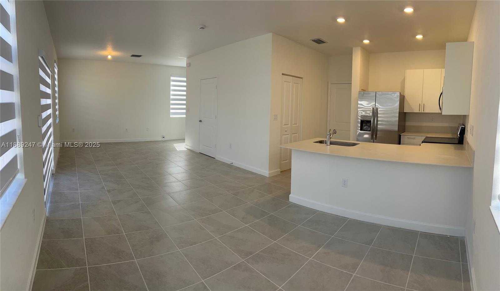 Small Image of 2651 SOUTH EAST 24TH DR, Homestead Number 6