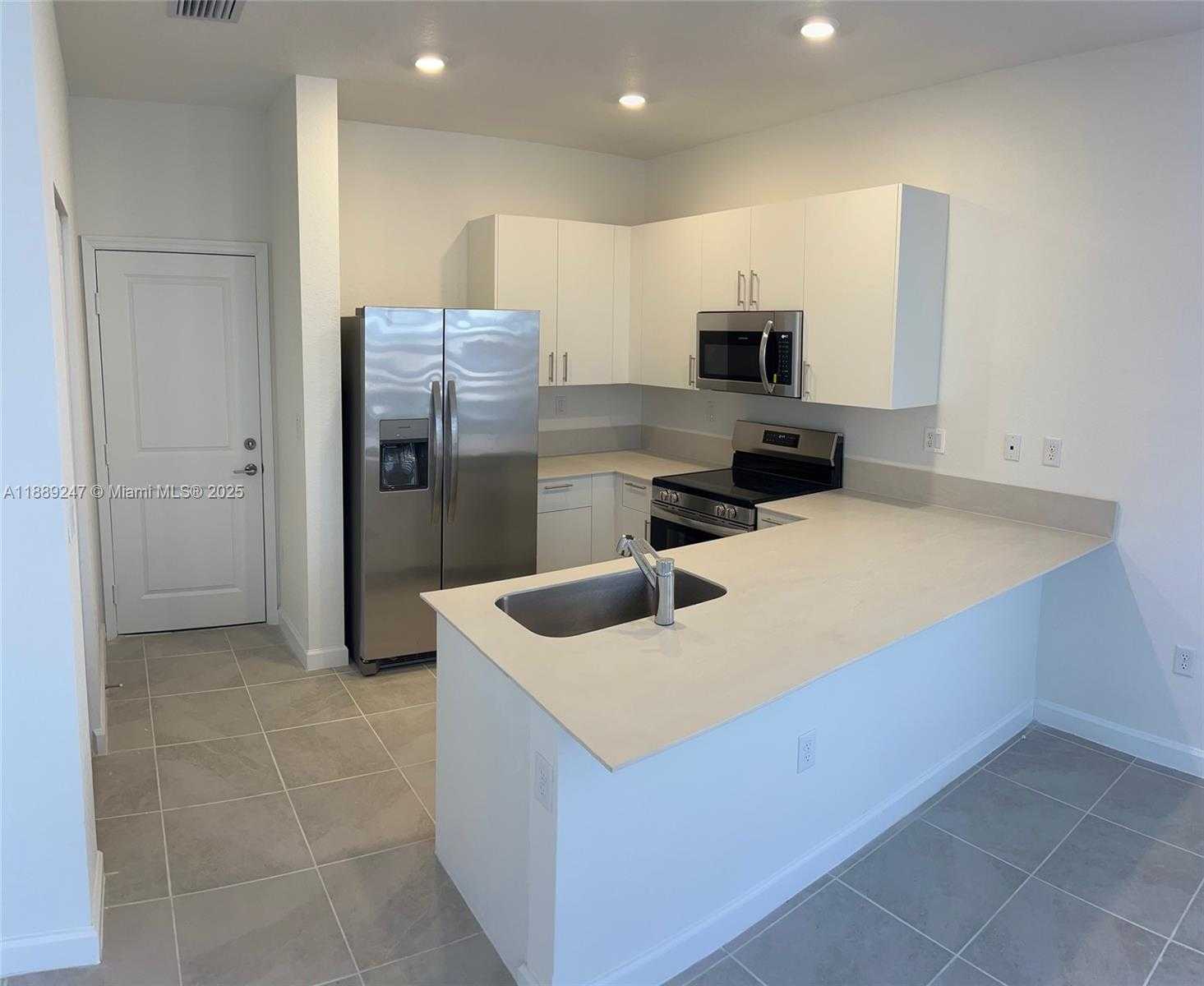 Small Image of 2651 SOUTH EAST 24TH DR, Homestead Number 7